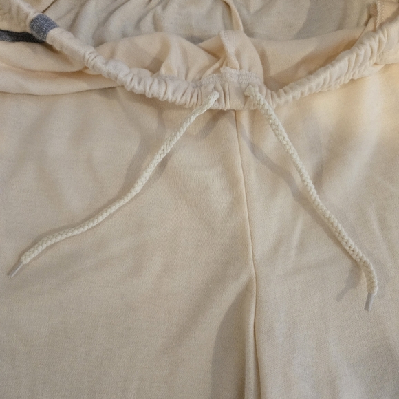 Bocoo pants and shorts. Poly & cotton, size large. Pale yellow with grey piping. - Picture 13 of 16